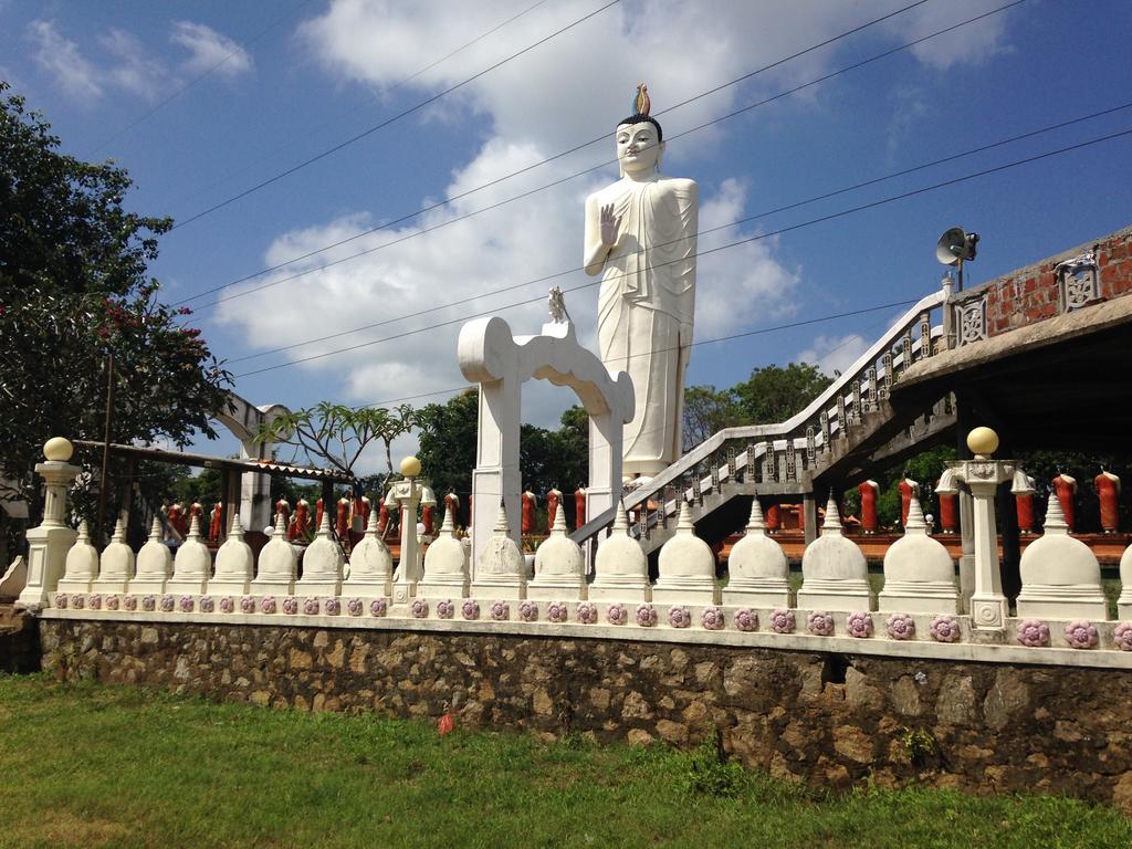 Friends Guesthouse Kudapaduwa 外观 照片